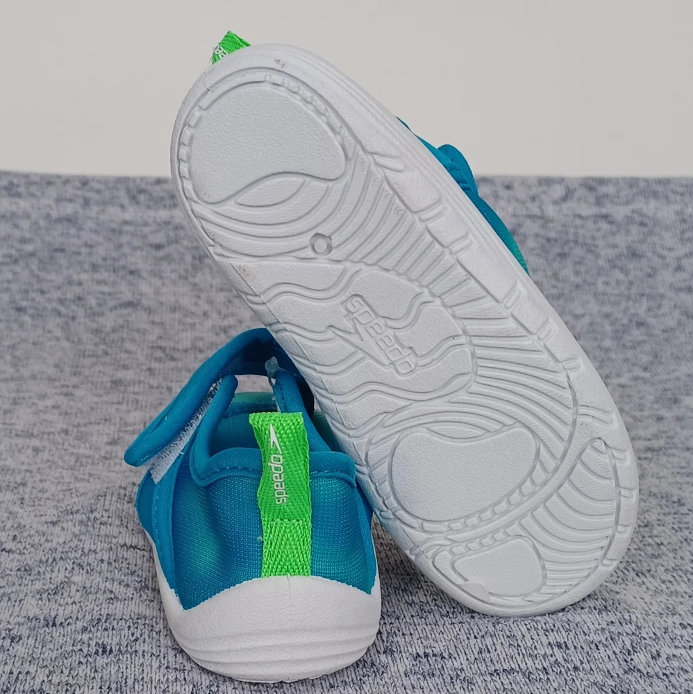 Speedo Blue Water Shoes Sleek Design Comfortable Fit!